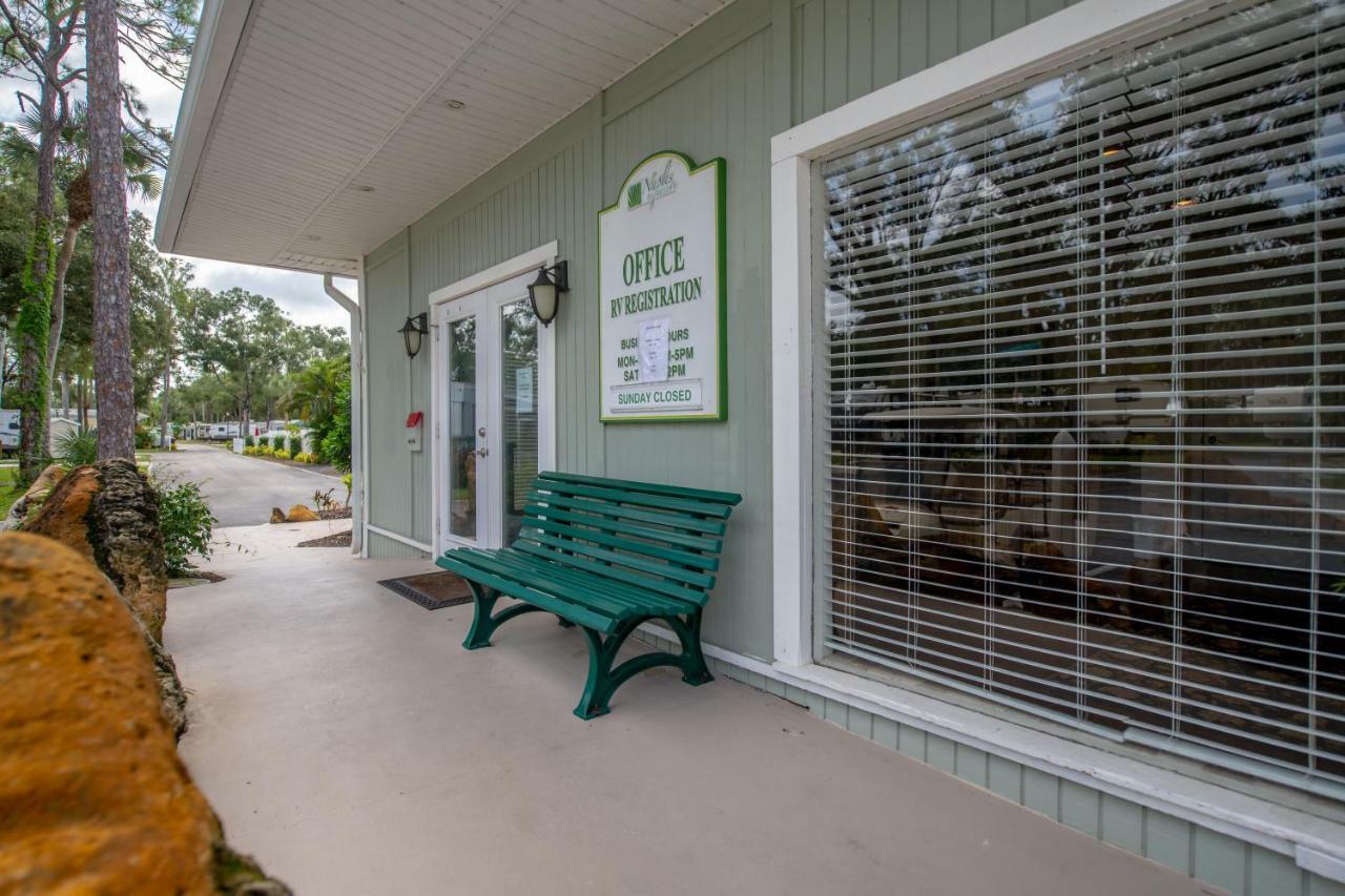 Naples Rv Resort Naples Manor 外观 照片